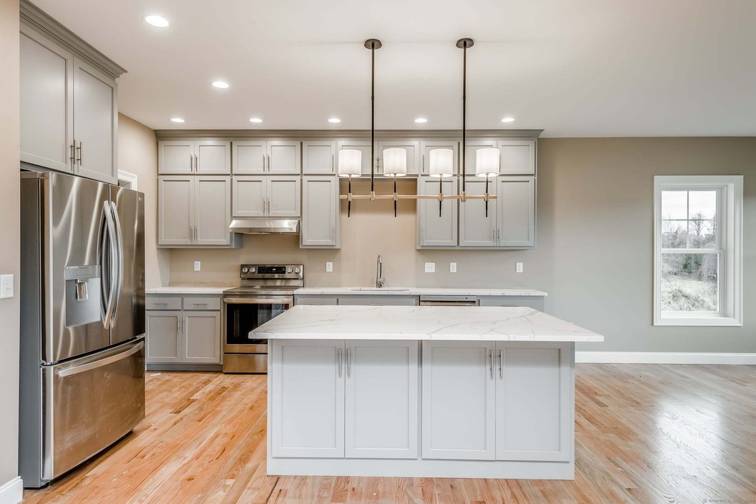 House in Manchester, Connecticut, United States 2 - 17785987