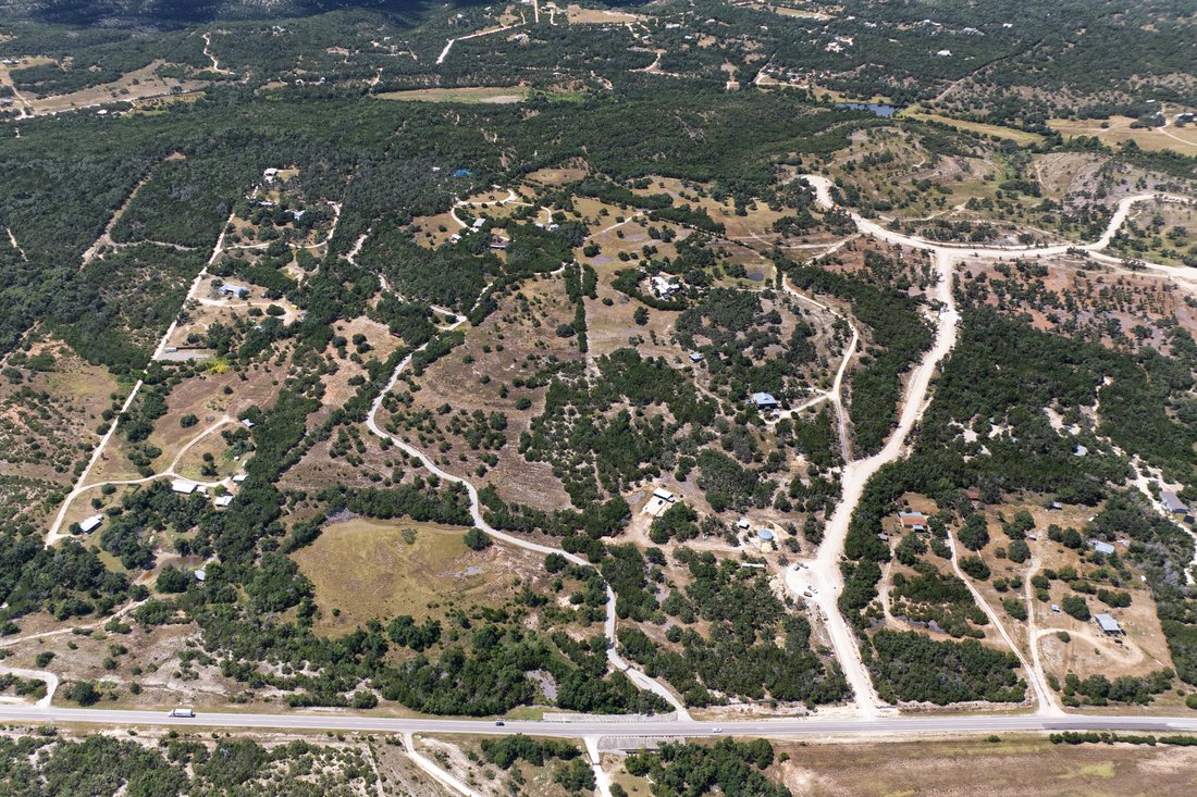 Land in Wimberley, Texas, United States 2 - 17785968