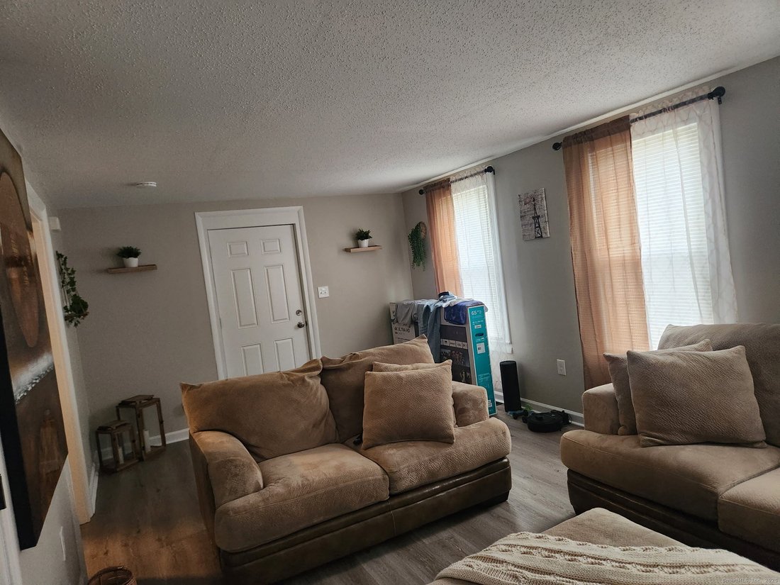 Condo in Meriden, Connecticut, United States 3 - 17785983