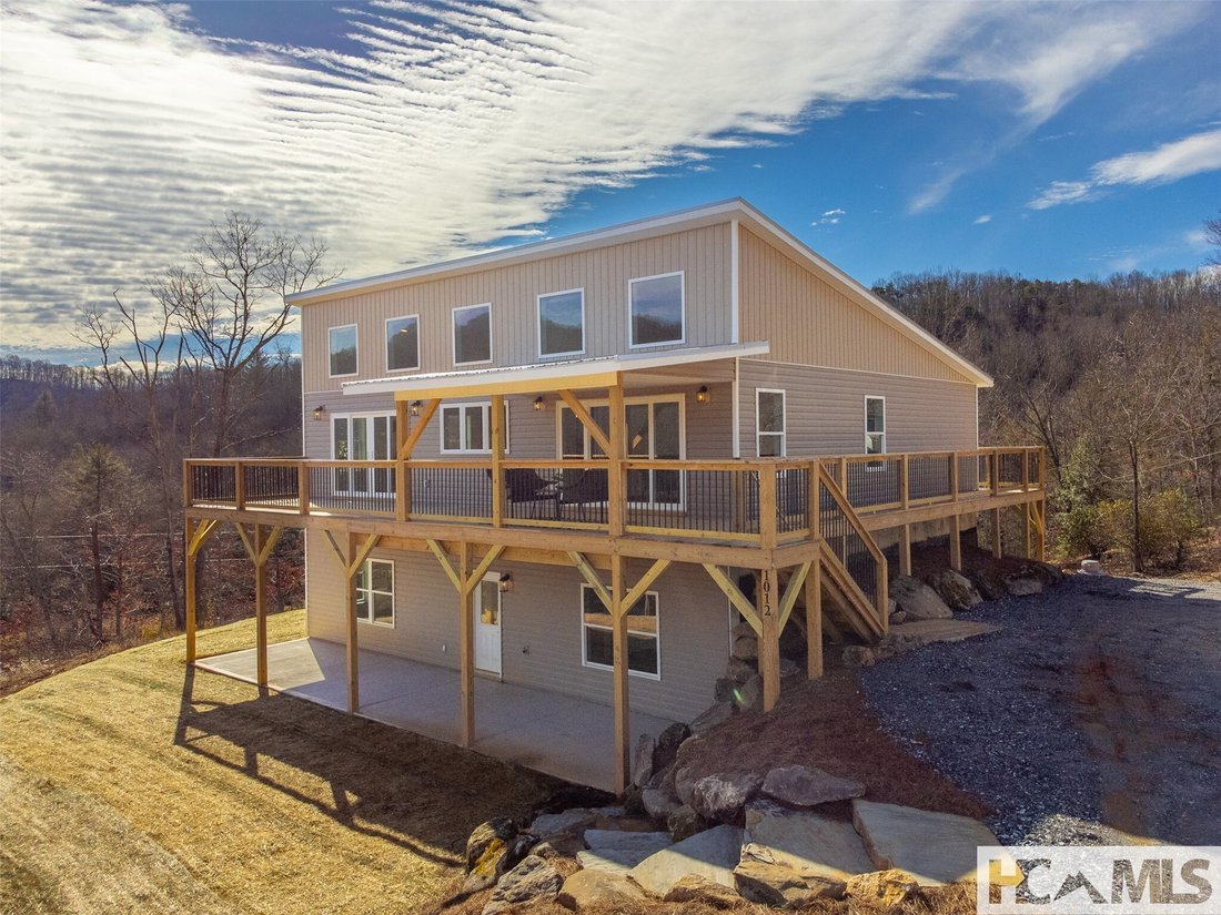 House in Tuckasegee, North Carolina, United States 3 - 17786072