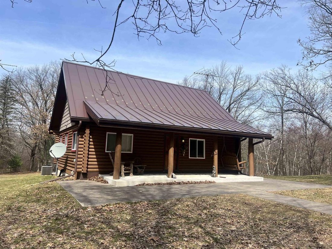House in Waupaca, Wisconsin, United States 1 - 17786371