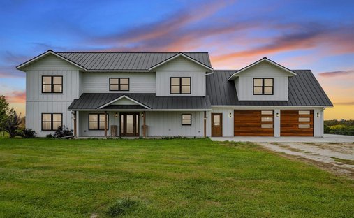 House in Lansing, Iowa, United States 1