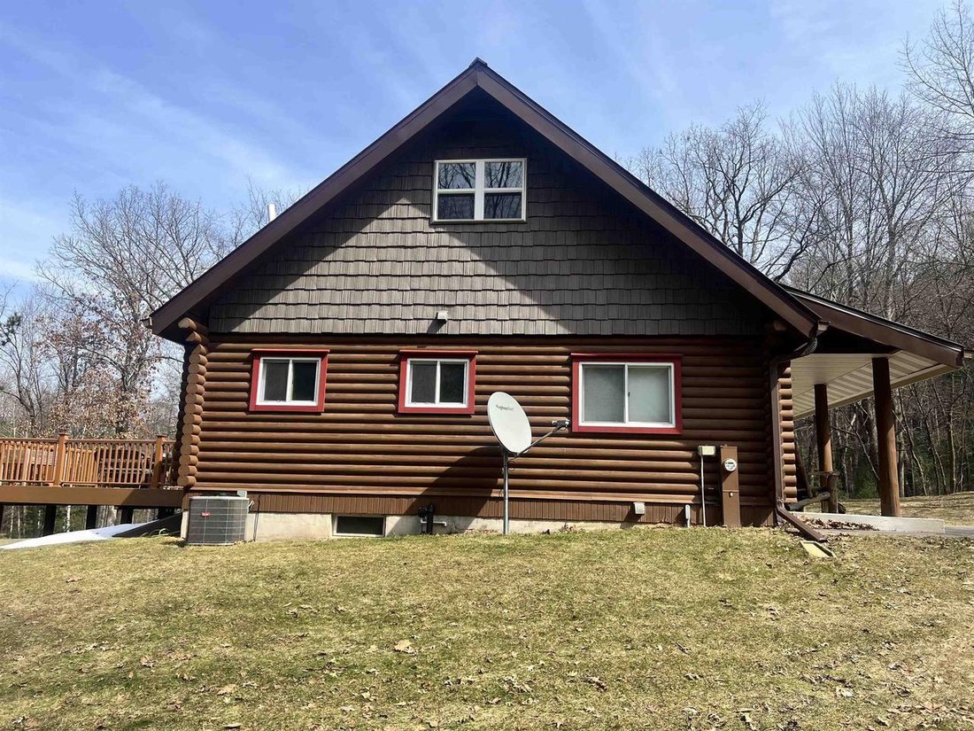 House in Waupaca, Wisconsin, United States 4 - 17786371