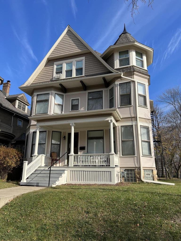 Milwaukee, Wisconsin, United States 2 - 17788415