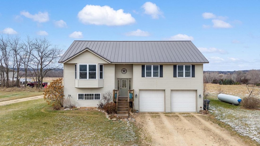 House in Wisconsin Dells, Wisconsin, United States 2 - 17787958