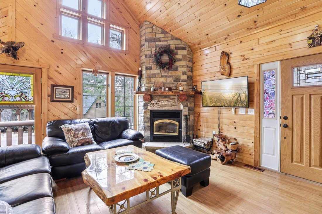 House in Wisconsin Dells, Wisconsin, United States 4 - 17787095