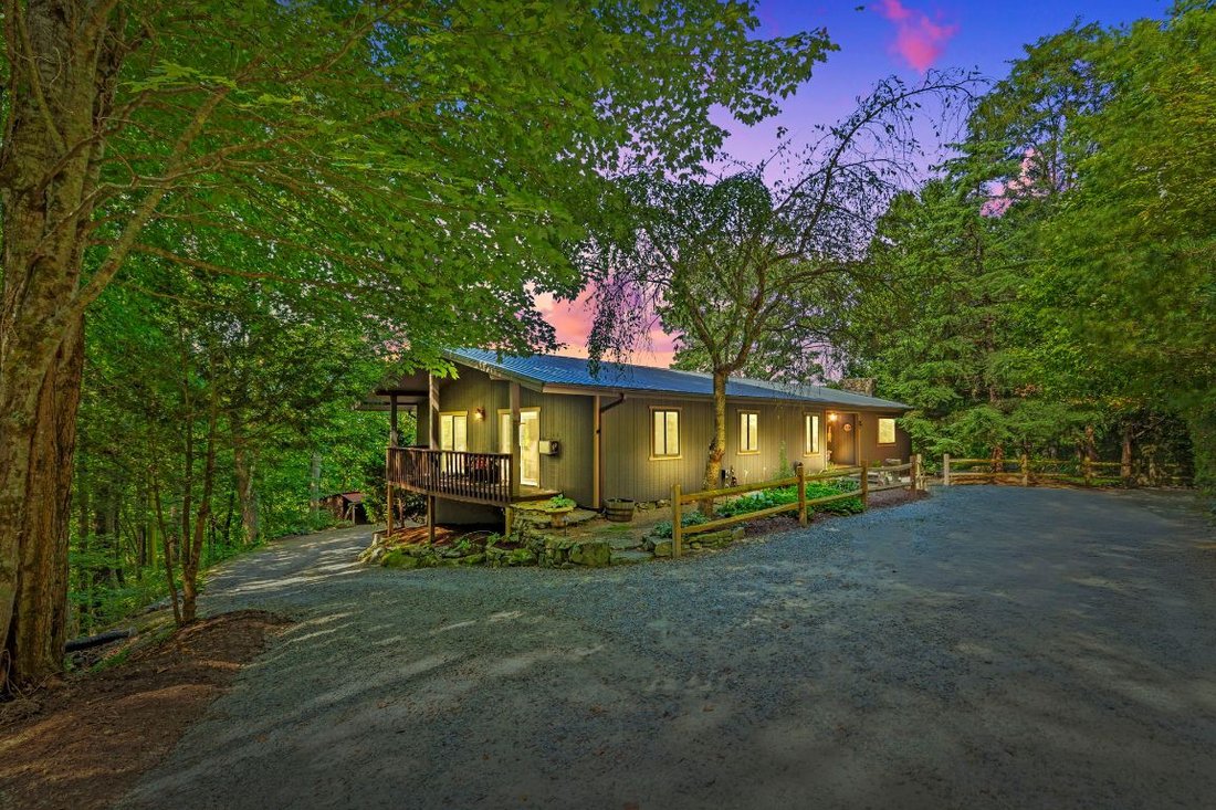 House in Brevard, North Carolina, United States 2 - 17786142