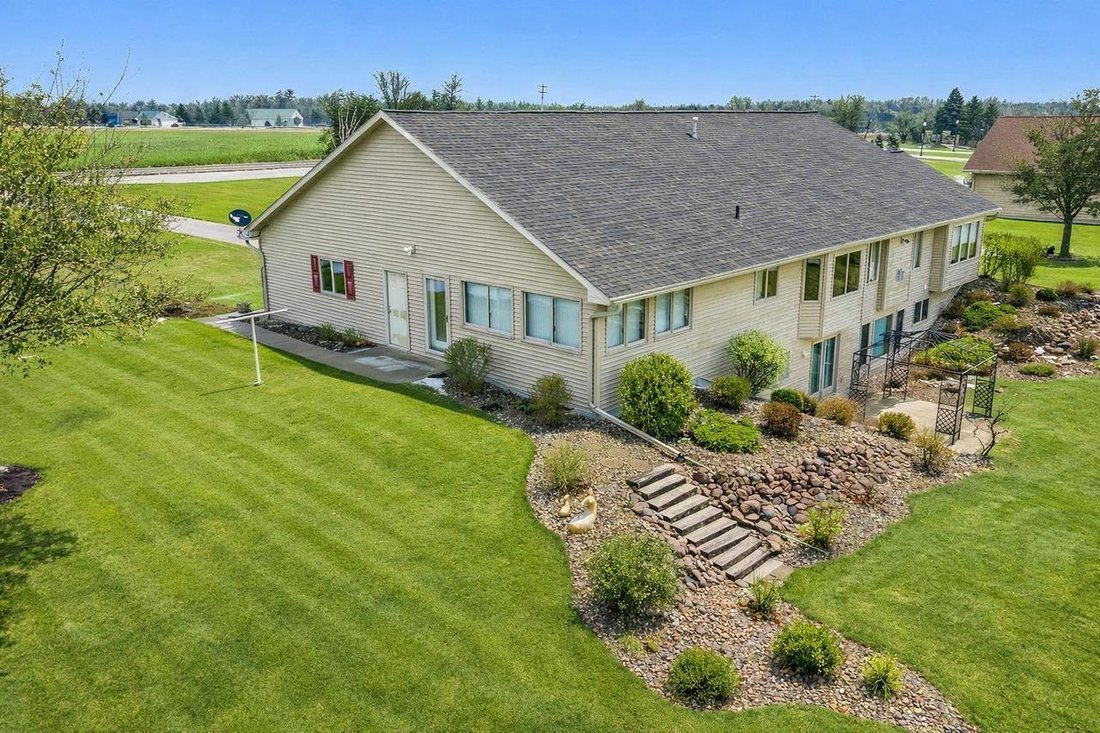 House in De Pere, Wisconsin, United States 3 - 17787469
