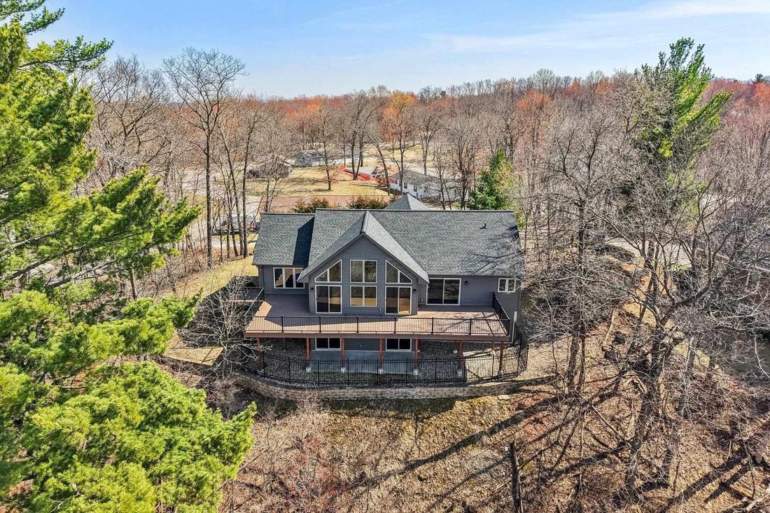 House in Baraboo, Wisconsin, United States 4 - 17786526