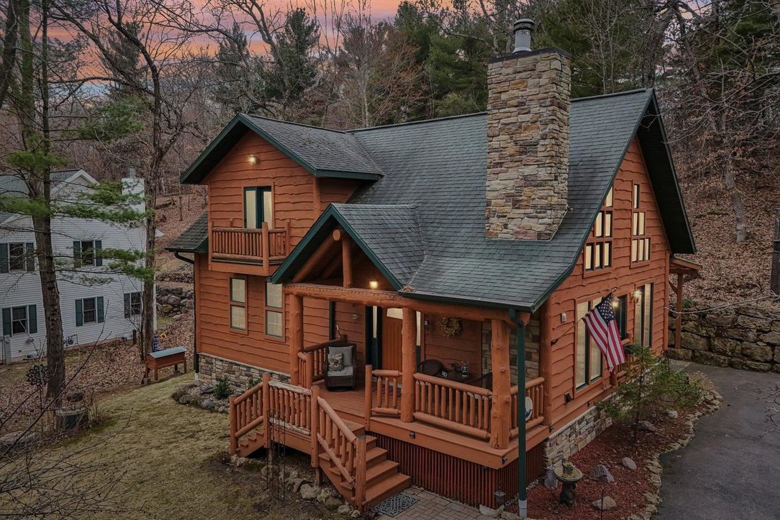 House in Wisconsin Dells, Wisconsin, United States 1 - 17787095