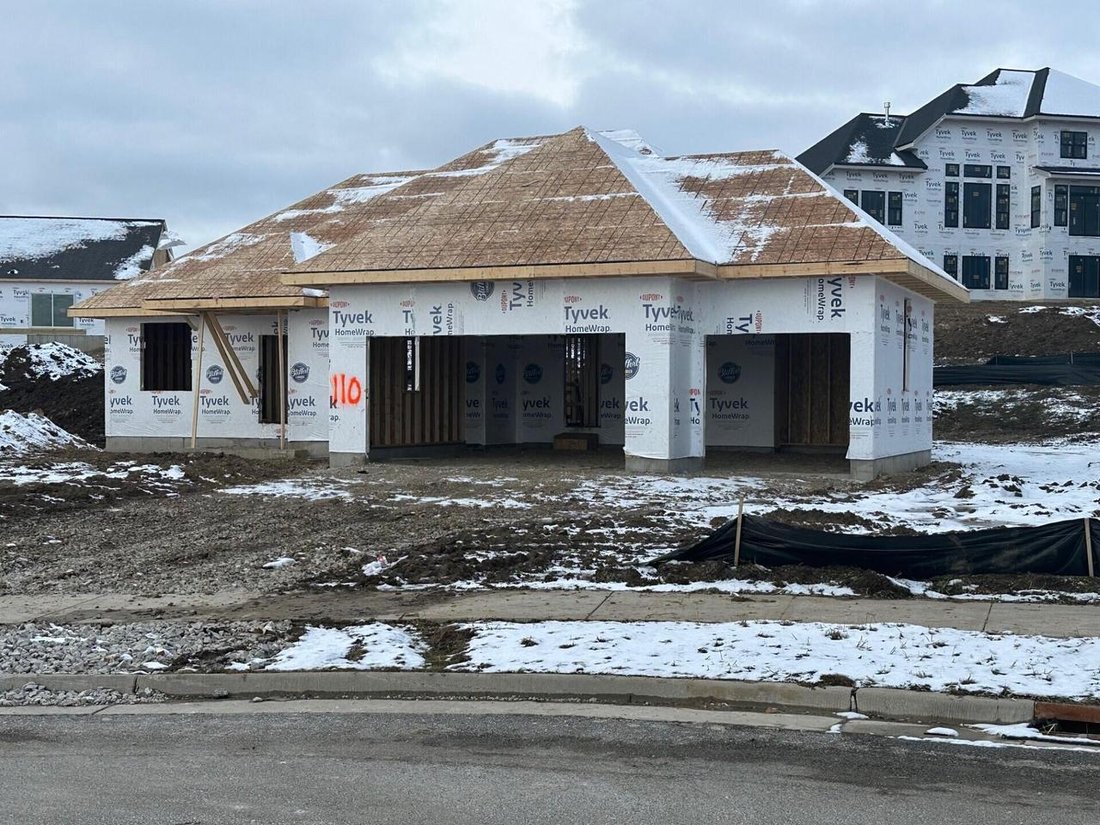 House in Waukesha, Wisconsin, United States 3 - 17787194