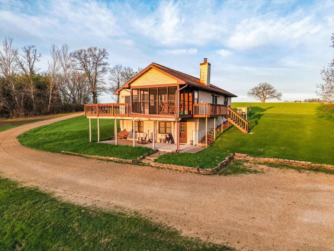 House in Viroqua, Wisconsin, United States 2 - 17787775