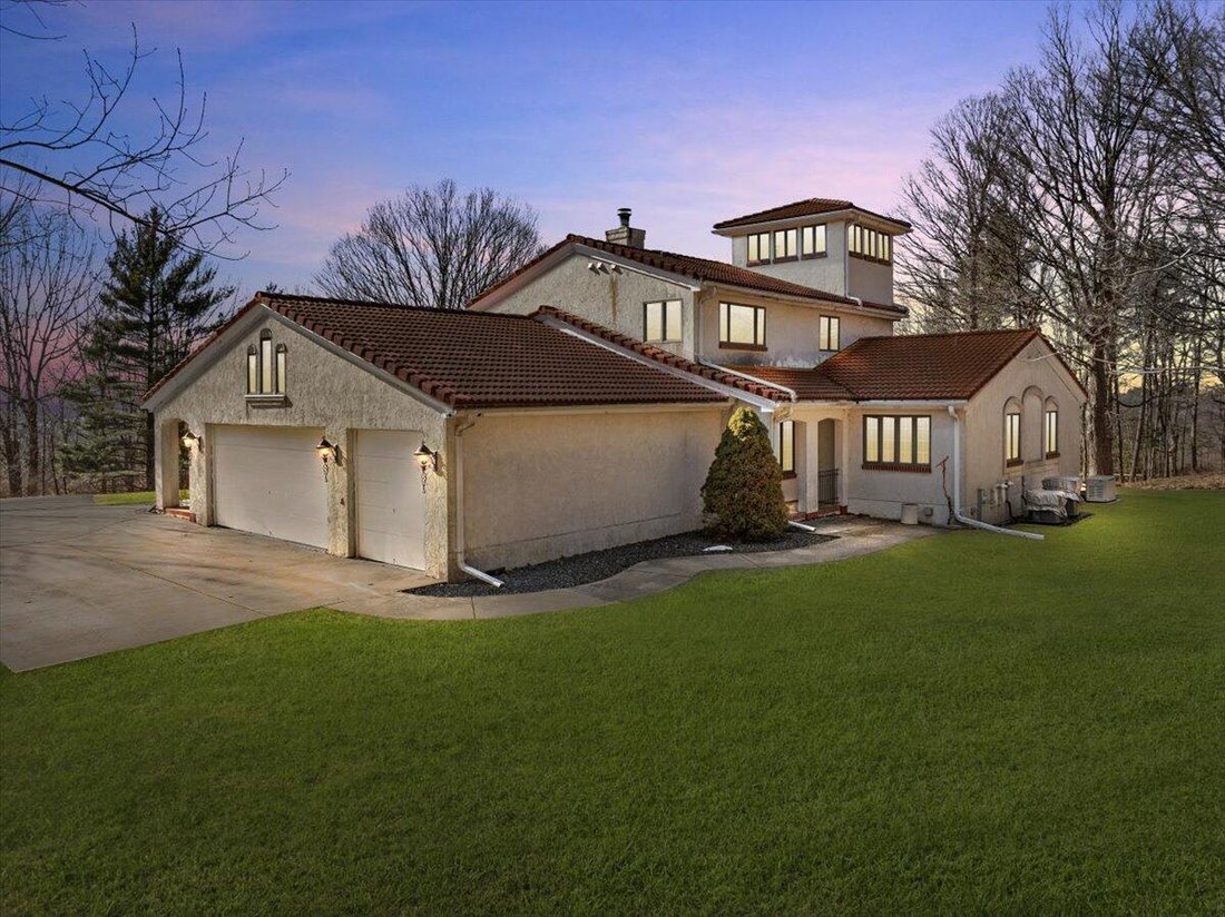 House in Hartford, Wisconsin, United States 2 - 17786230
