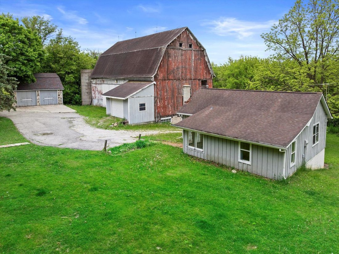 House in Hartford, Wisconsin, United States 3 - 17787951