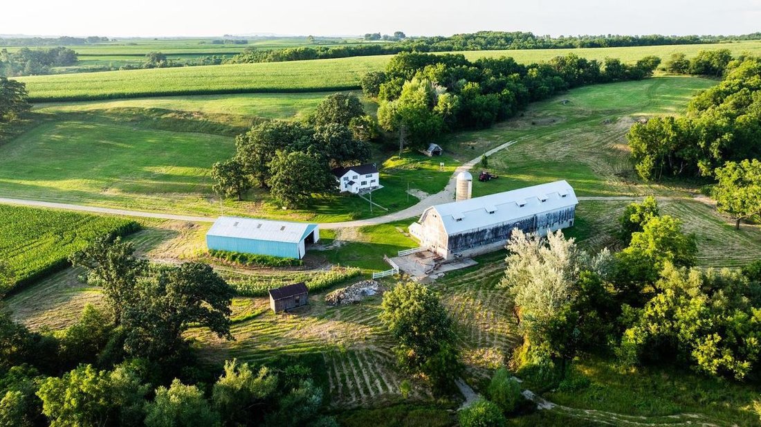 House in Hollandale, Wisconsin, United States 3 - 17787991