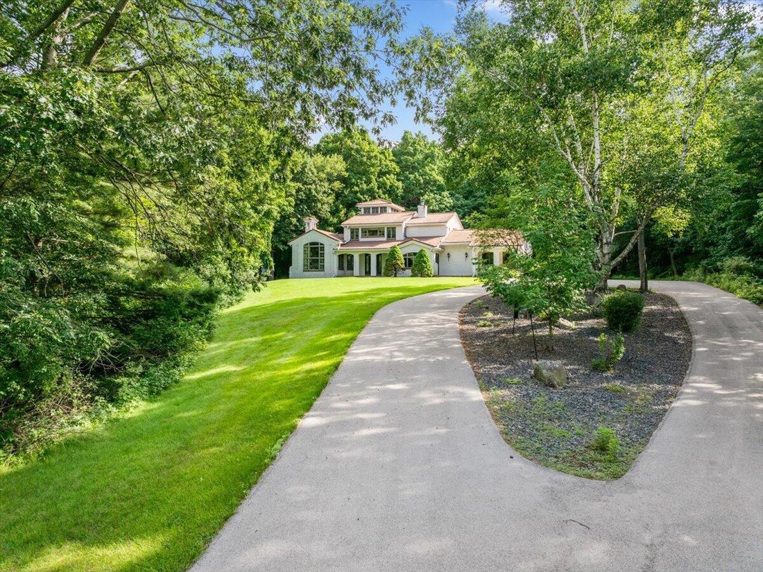 House in Hartford, Wisconsin, United States 3 - 17786230