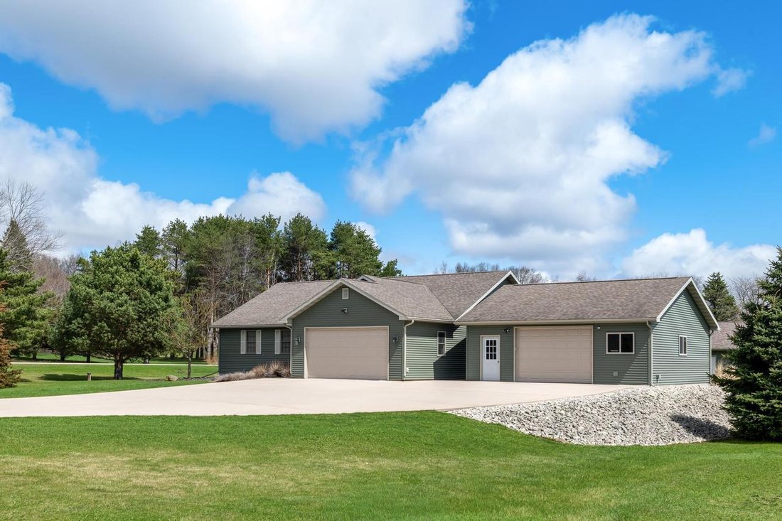 House in Green Lake, Wisconsin, United States 4 - 17786456