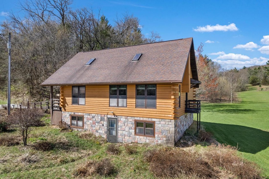 House in Sparta, Wisconsin, United States 1 - 17787924