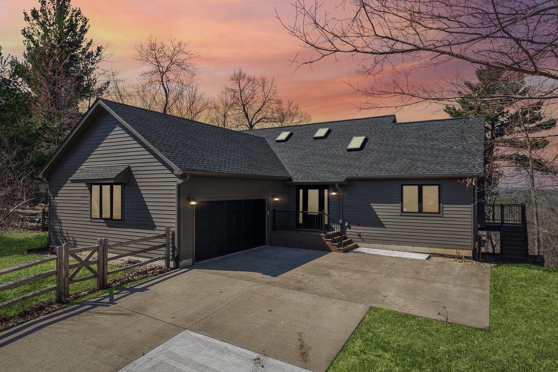 House in Baraboo, Wisconsin, United States 3 - 17786526