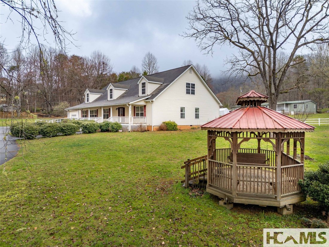 House in Whittier, North Carolina, United States 3 - 17786139