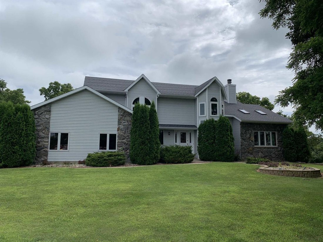 House in Columbus, Wisconsin, United States 3 - 17787257