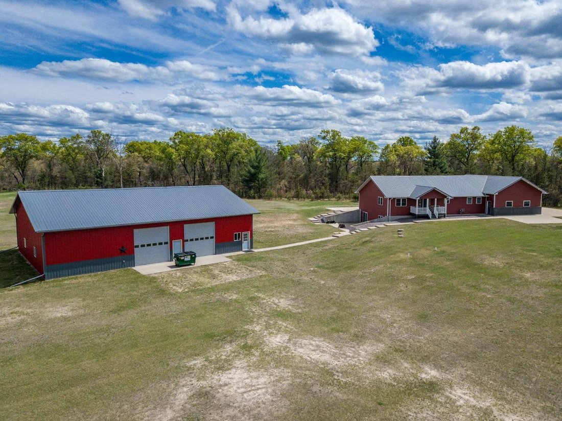 House in New Lisbon, Wisconsin, United States 2 - 17786425