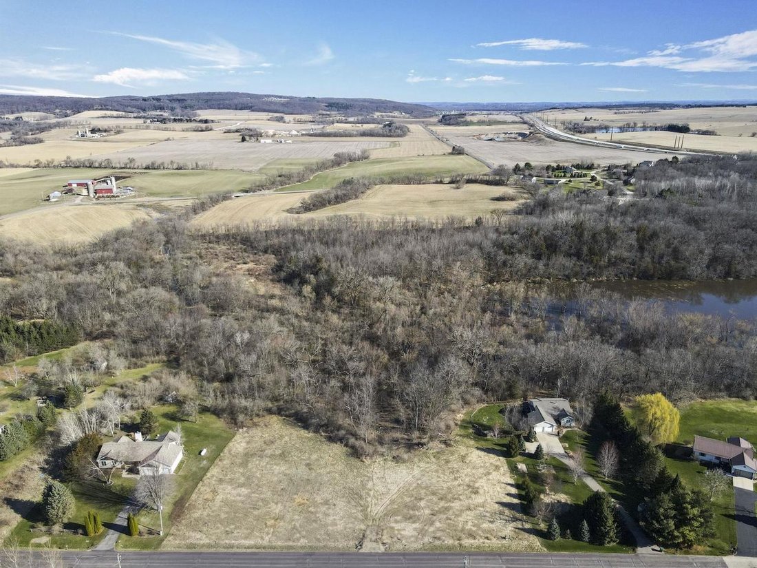 House in Portage, Wisconsin, United States 5 - 17786987