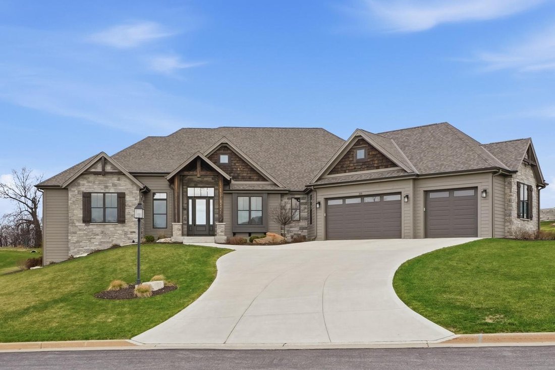 House in Pewaukee, Wisconsin, United States 1 - 17787643