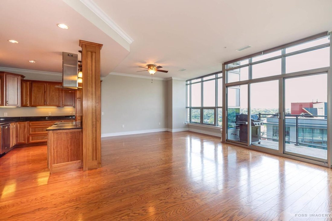 Condo in Madison, Wisconsin, United States 5 - 17786657