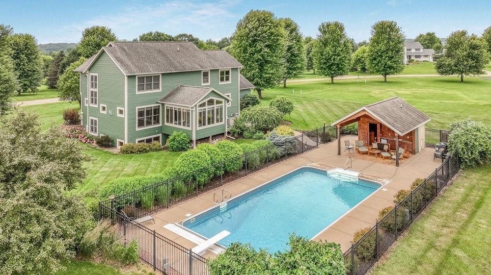 House in Eleva, Wisconsin, United States 2 - 17788046