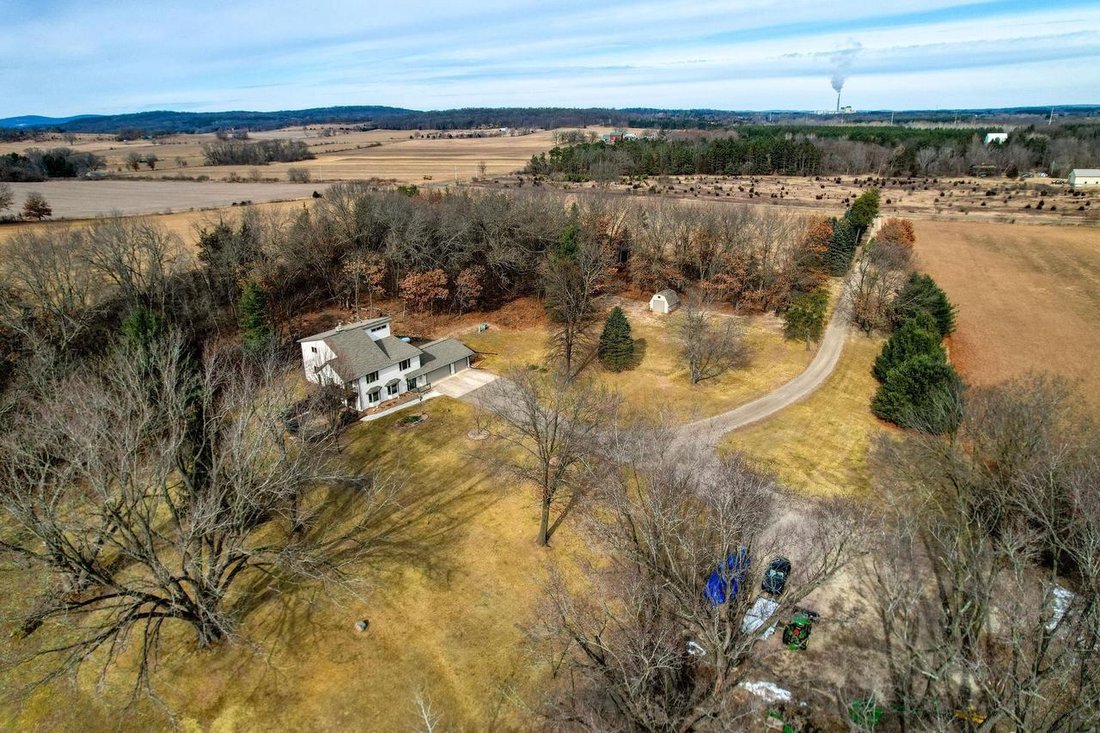 House in Lake Wisconsin, Wisconsin, United States 1 - 17787233