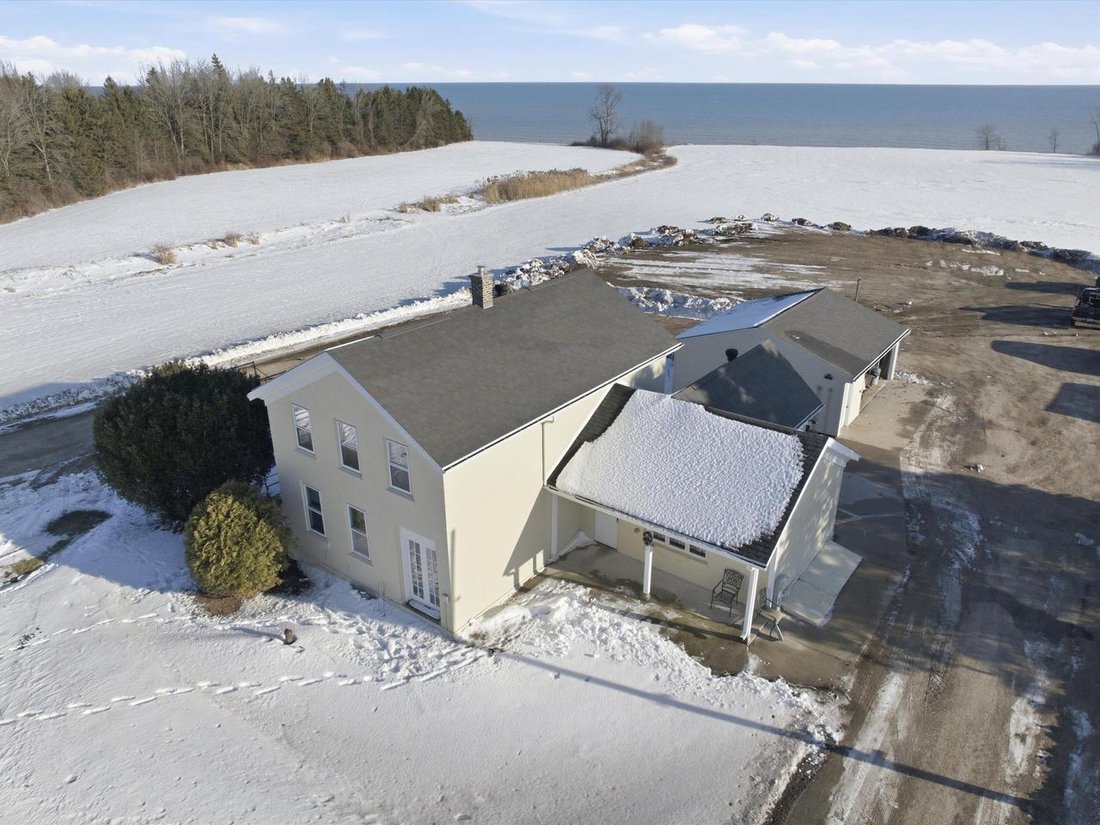 House in Two Rivers, Wisconsin, United States 5 - 17788494