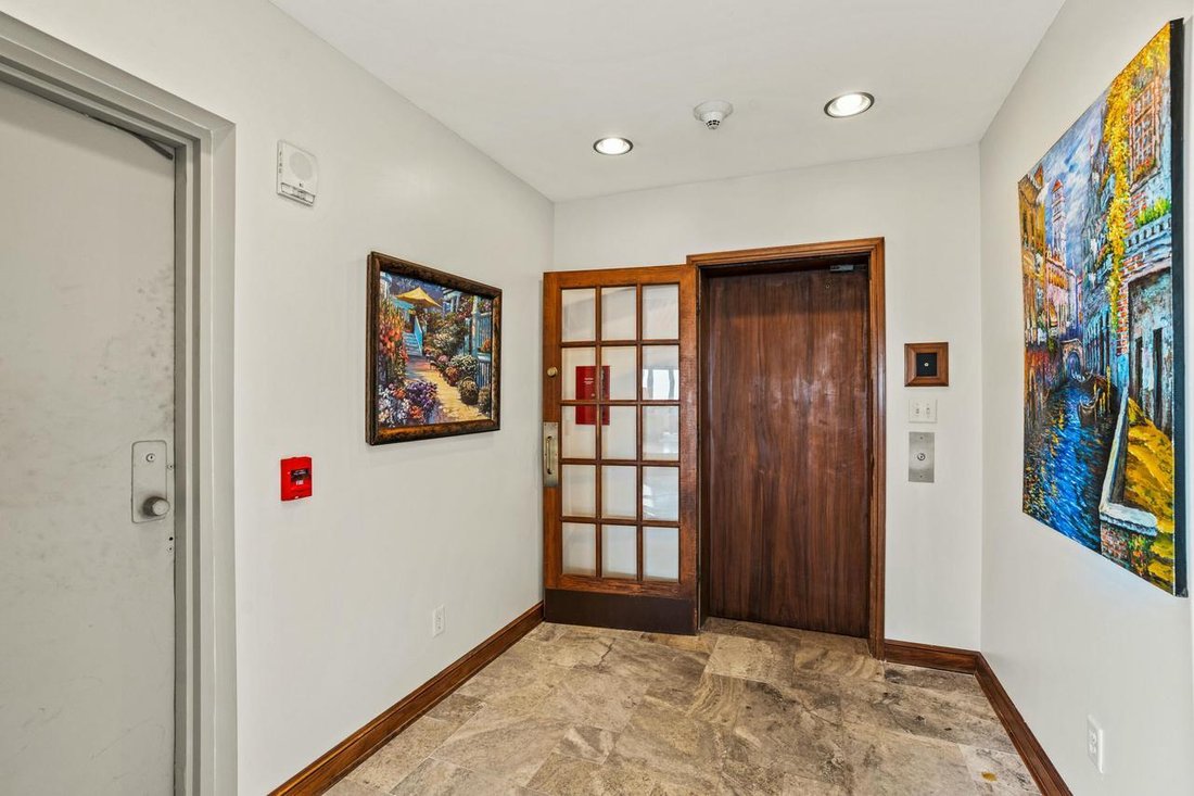 Condo in Milwaukee, Wisconsin, United States 2 - 17787066