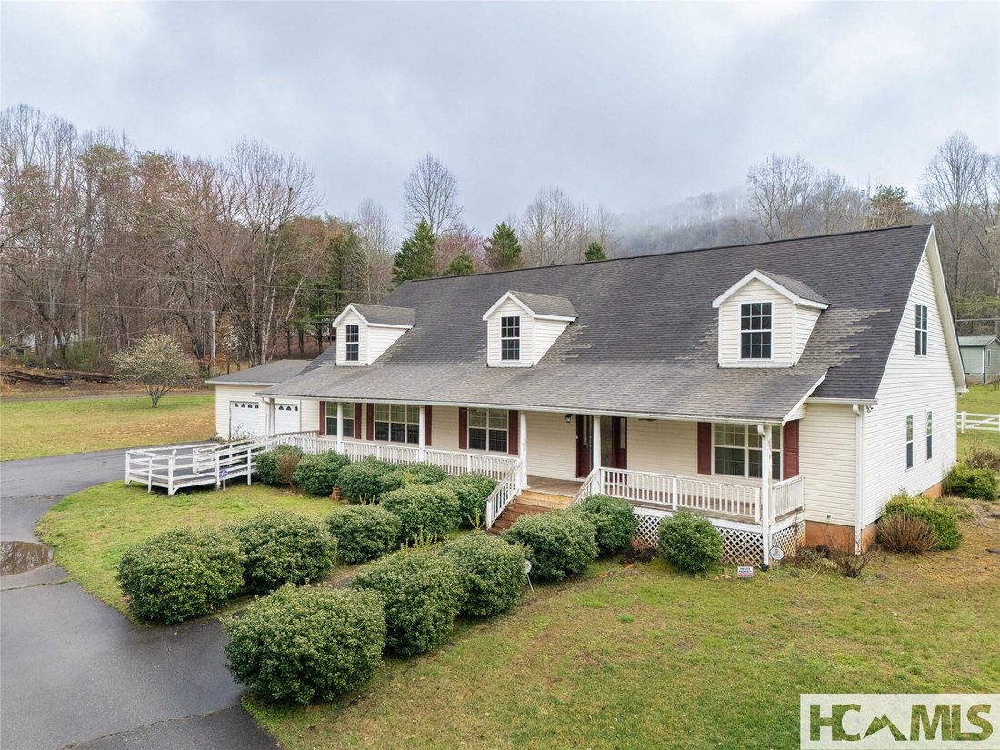 House in Whittier, North Carolina, United States 1 - 17786139