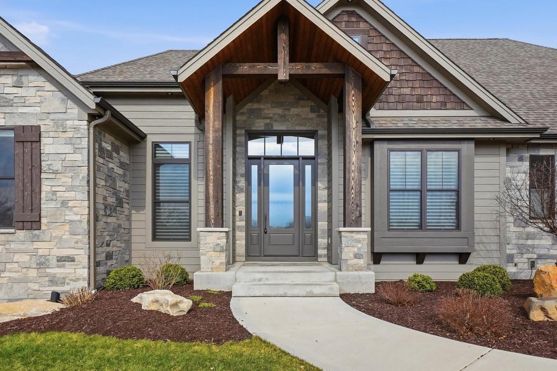 House in Pewaukee, Wisconsin, United States 4 - 17787643