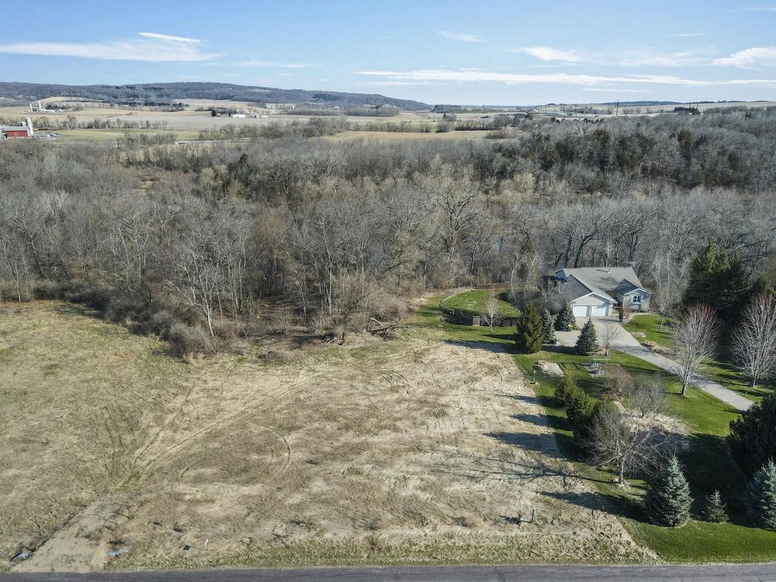 House in Portage, Wisconsin, United States 4 - 17786434