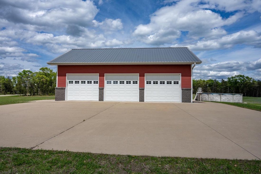 House in New Lisbon, Wisconsin, United States 3 - 17786425