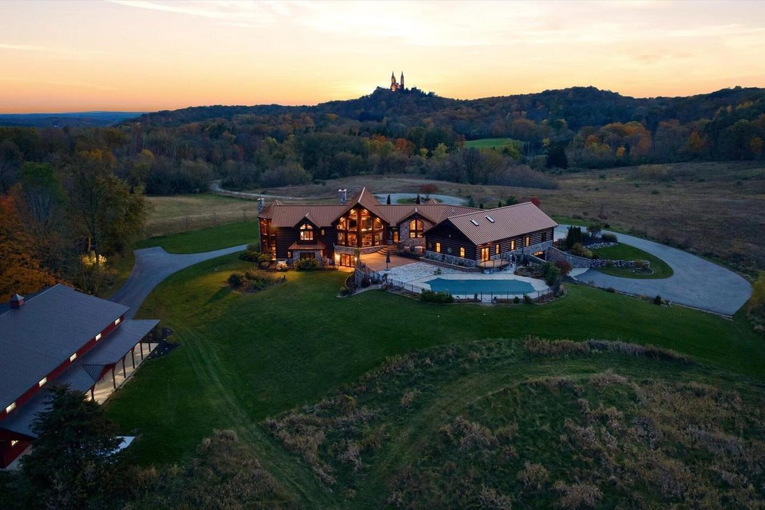 House in Richfield, Wisconsin, United States 2 - 17786607