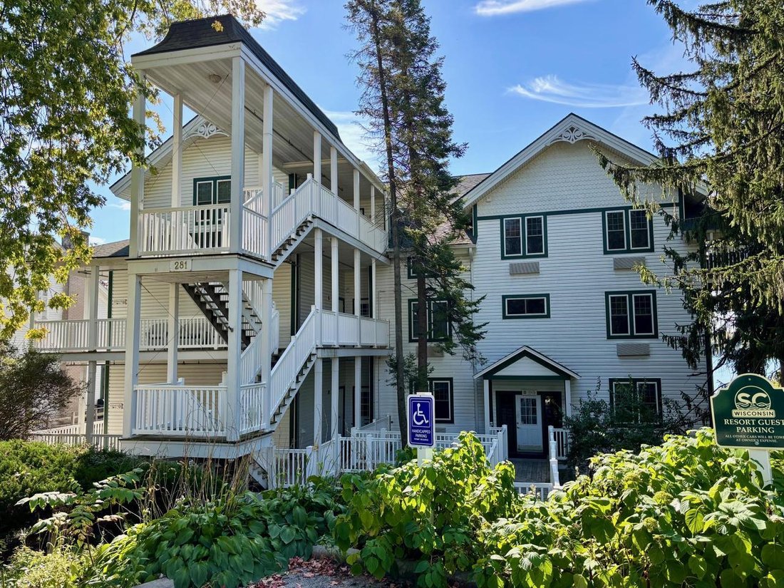 Condo in Elkhart Lake, Wisconsin, United States 1 - 17787270