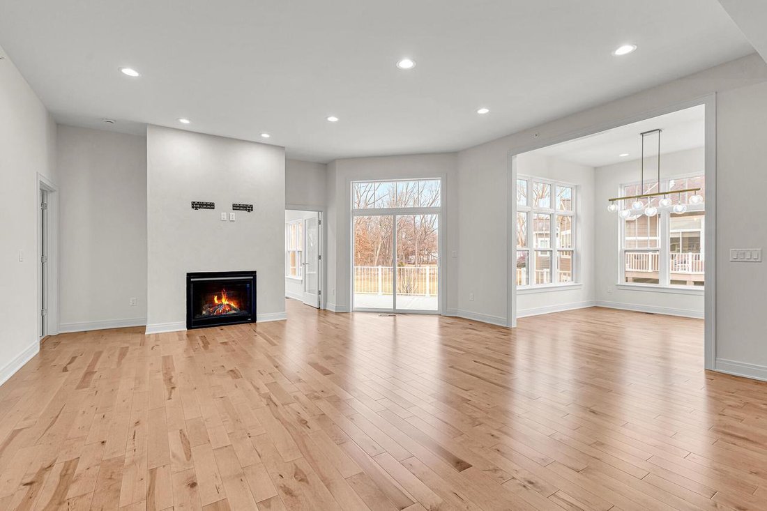 Condo in Brookfield, Wisconsin, United States 5 - 17786358