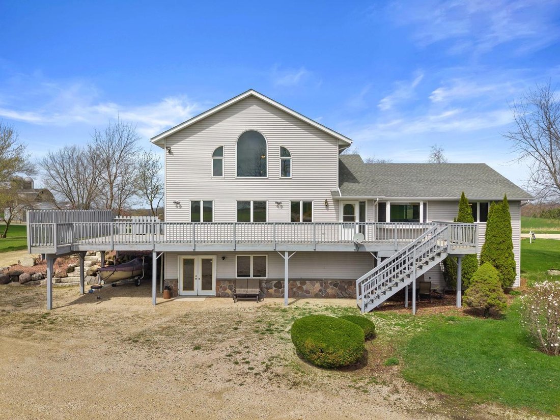 House in West Bend, Wisconsin, United States 3 - 17787351