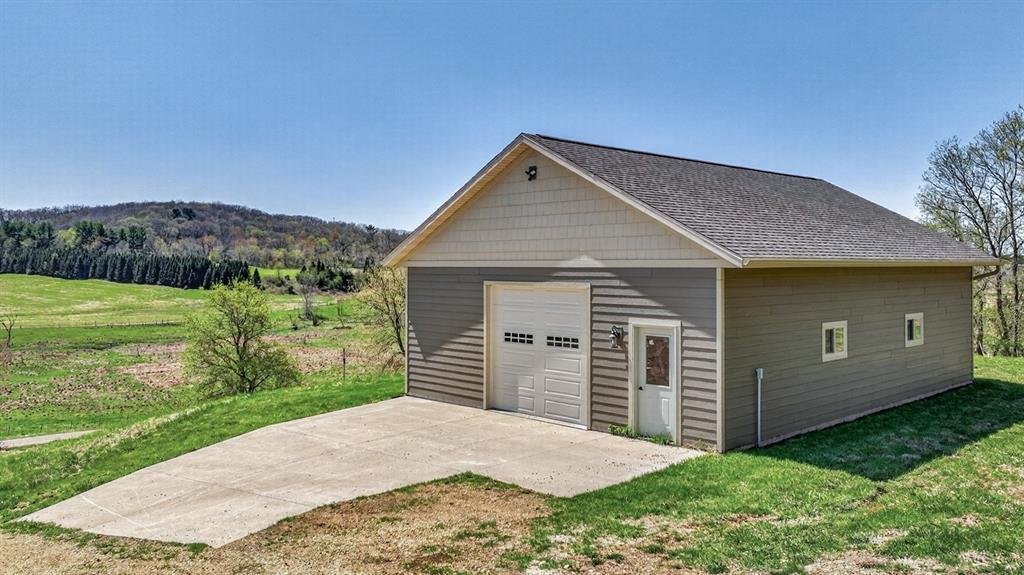 House in Blair, Wisconsin, United States 4 - 17787627
