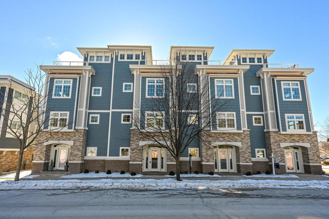 Condo in Port Washington, Wisconsin, United States 1 - 17787006