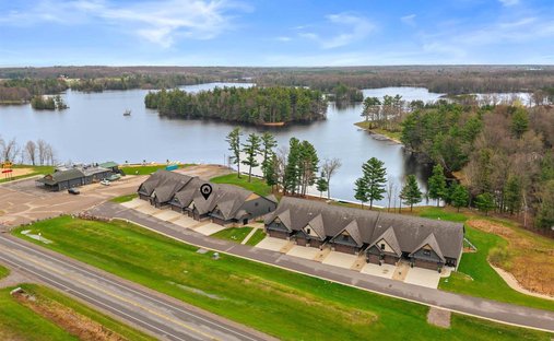 Condo in Mosinee, Wisconsin, United States 1