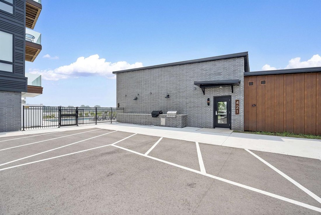 Condo in Ashwaubenon, Wisconsin, United States 4 - 17786857