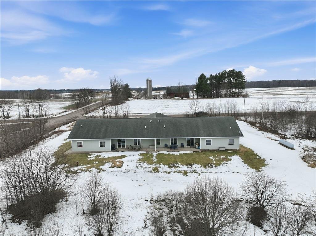 Cadott, Wisconsin, United States 2 - 17787714