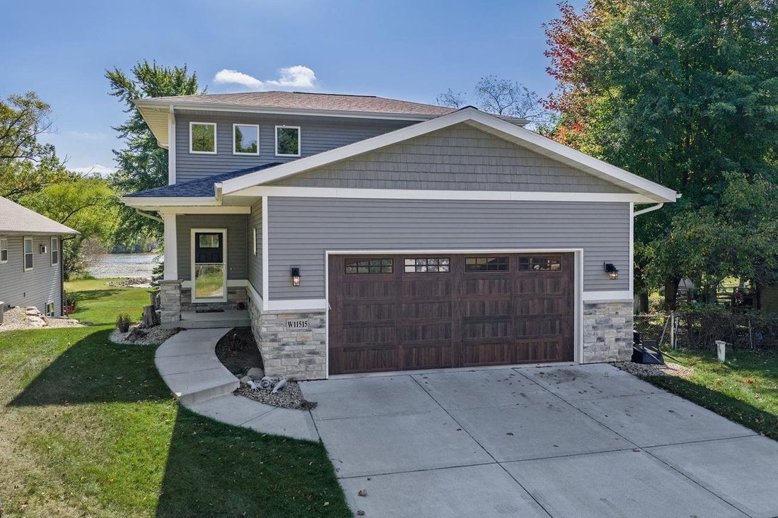 House in Lake Wisconsin, Wisconsin, United States 1 - 17786471