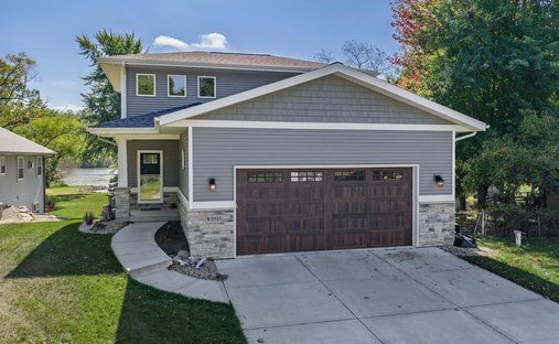 House in Lake Wisconsin, Wisconsin, United States 1
