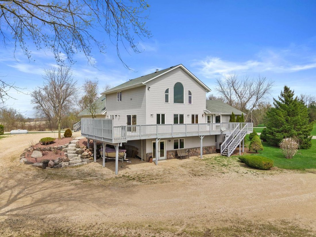 House in West Bend, Wisconsin, United States 4 - 17787351
