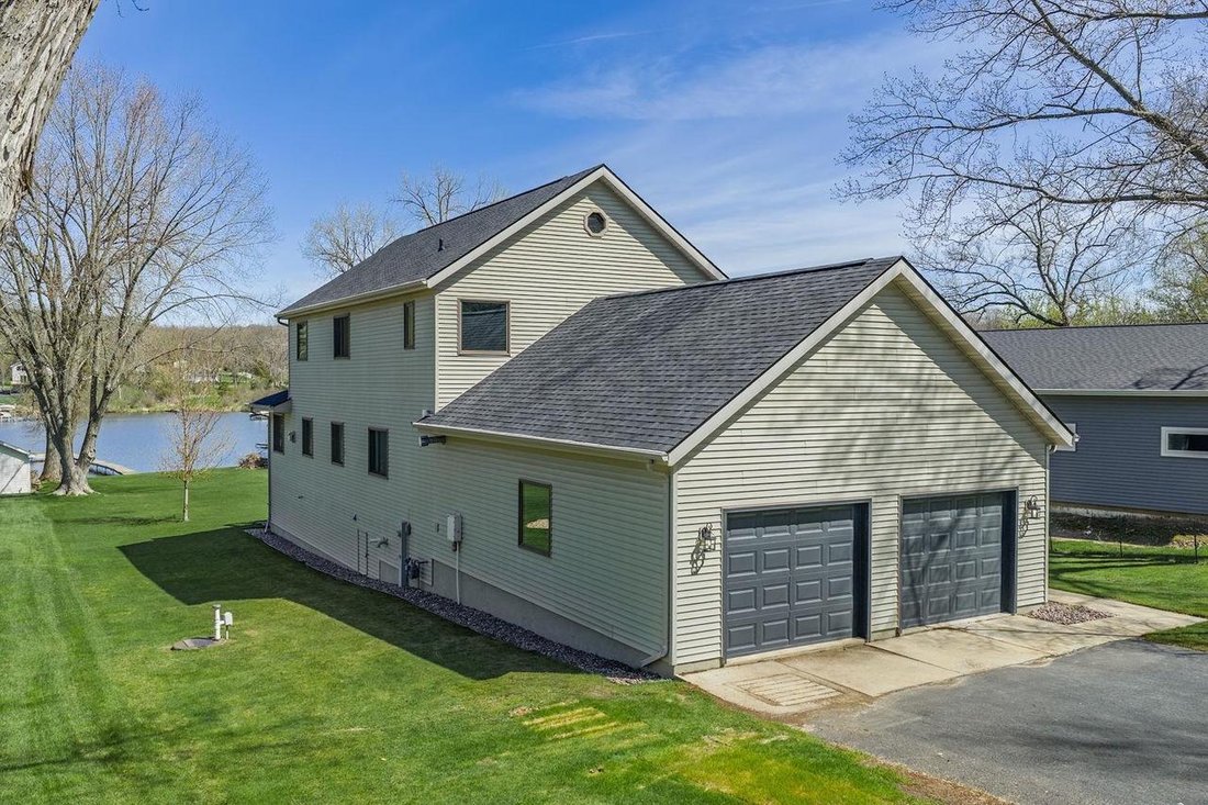 House in Lake Wisconsin, Wisconsin, United States 3 - 17786310
